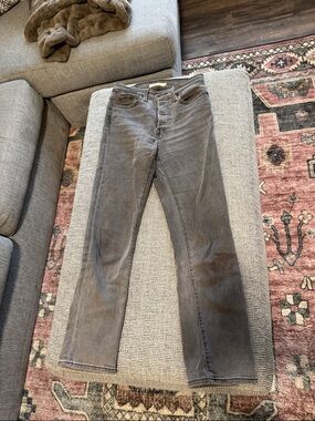 Levi’s Wedgie Straight Leg Jeans in Faded Gray